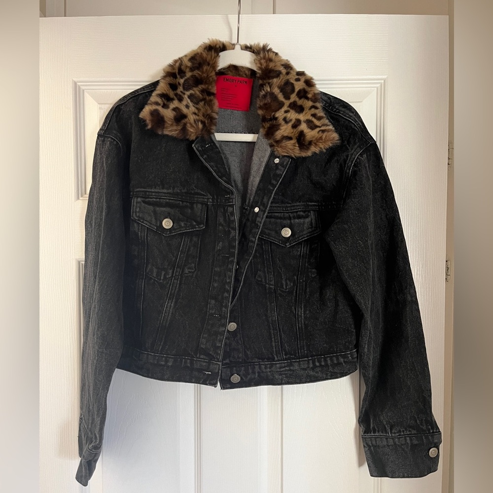 Leopard Print Collared Jacket